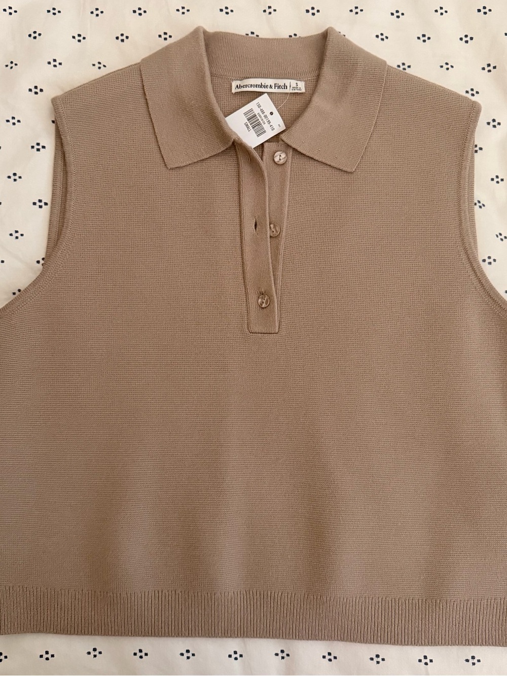 Abercrombie & Fitch Knit Sleeveless Polo Vest in Taupe Beige